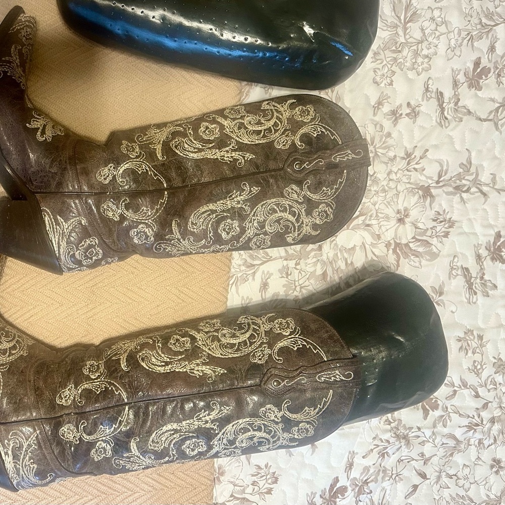 Corral Distressed Cowgirl Boots Embroidery 7.5 Western - Picture 4 of 5
